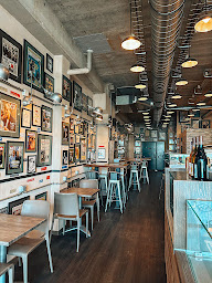 Photo n°9 de PIZZERIA BELLA CIAO Maubec Montélimar à Montélimar ()