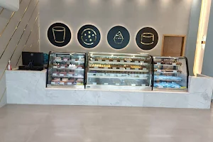 Layers Bakeshop - Prisma Mall Gujranwala image