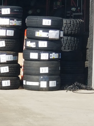 Tire Shop «Discount Tire Store - Hamilton, OH», reviews and photos, 2862 Princeton Rd, Hamilton, OH 45011, USA