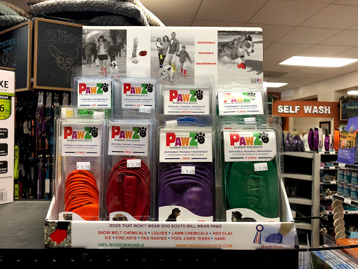 Pet Supply Store «EarthWise Pet Supply», reviews and photos, 11328 Montgomery Rd, Cincinnati, OH 45249, USA