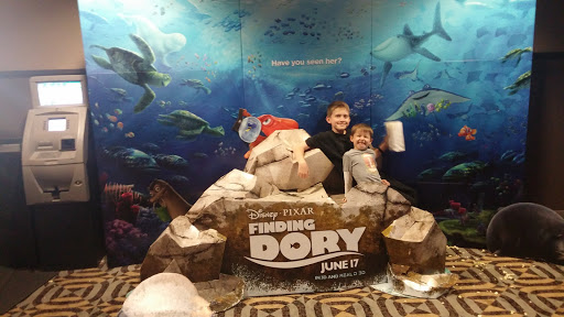 Movie Theater «Marcus Theatres Majestic Cinema of Omaha», reviews and photos, 14304 W Maple Rd, Omaha, NE 68164, USA