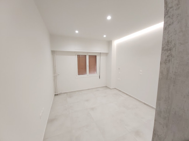 Βιέννα 4, Αθήνα 117 44