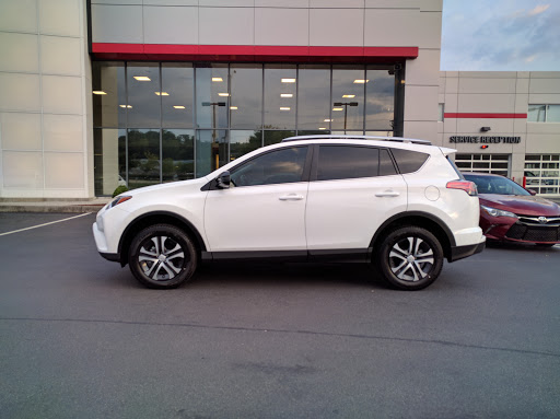 Toyota Dealer «Toyota of Kingsport», reviews and photos, 2525 E Stone Dr, Kingsport, TN 37660, USA