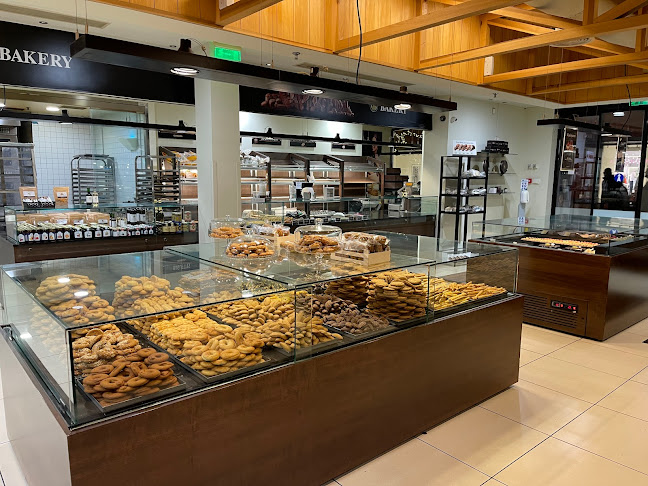 Opinii despre Φούρνος Βενέτη Smart Park în Σπάτα Λούτσας - Αρτοποιείο
