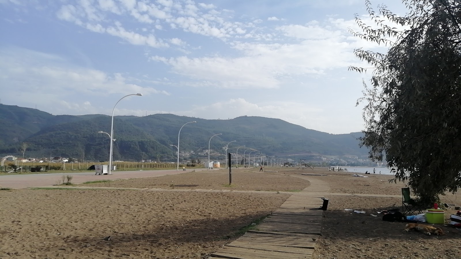 Φωτογραφία του Kumsaz beach παροχές περιοχής