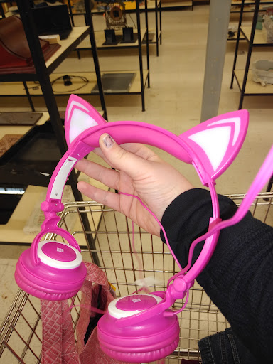 Thrift Store «Thrift Town», reviews and photos, 5700 Manchaca Rd #240, Austin, TX 78745, USA