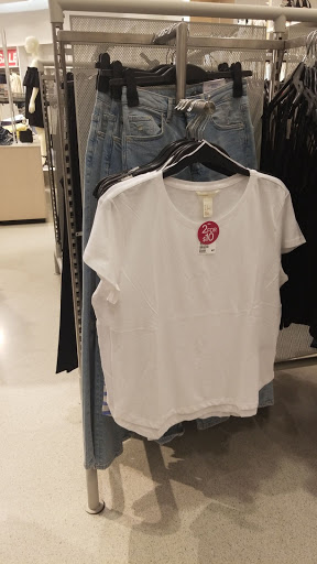 Stores to buy women's shirts Orlando