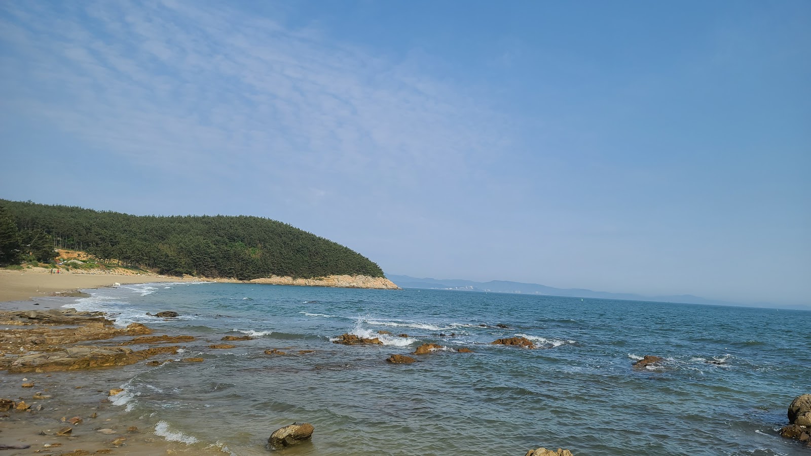 Photo de Wonsando Beach II avec un niveau de propreté de partiellement propre