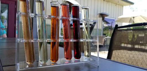 Winery «Glaciers Edge Winery», reviews and photos, 1636 SE 85th St, Wakarusa, KS 66546, USA