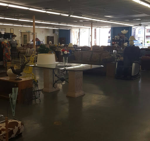 Non-Profit Organization «Society of St. Vincent de Paul - Mesa Thrift Store», reviews and photos, 2352 W Main St, Mesa, AZ 85201, USA