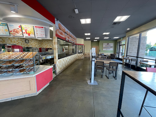 Bakery «Krispy Kreme Doughnuts», reviews and photos, 2146 Leghorn St, Mountain View, CA 94043, USA