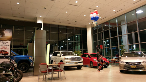 Toyota Dealer «Folsom Lake Toyota», reviews and photos, 12747 Folsom Blvd, Folsom, CA 95630, USA