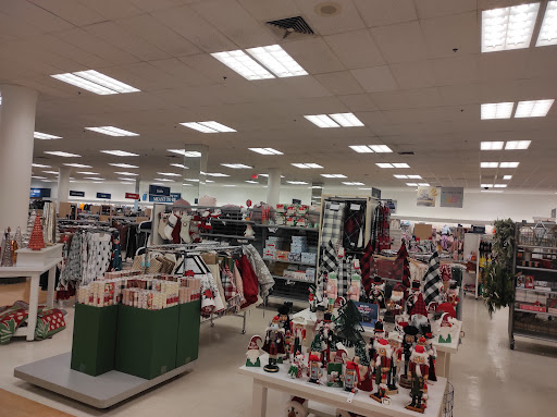 Department Store «Marshalls», reviews and photos, 1 Ronson Rd, Iselin, NJ 08830, USA