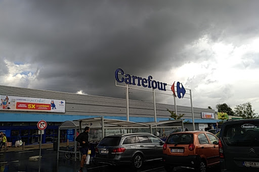 Hypermarkt Carrefour FROYENNES