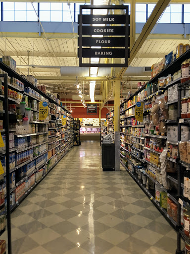 Grocery Store «Whole Foods Market», reviews and photos, 821 W Lancaster Ave, Wayne, PA 19087, USA