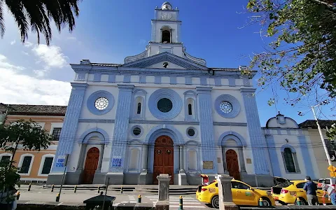 Iglesia Católica Matriz San Pedro | Cayambe image