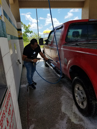 Paradise Auto Wash en Cape Coral