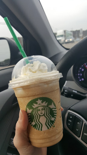 Coffee Shop «Starbucks», reviews and photos, 648 Old West Central Street, Franklin, MA 02038, USA