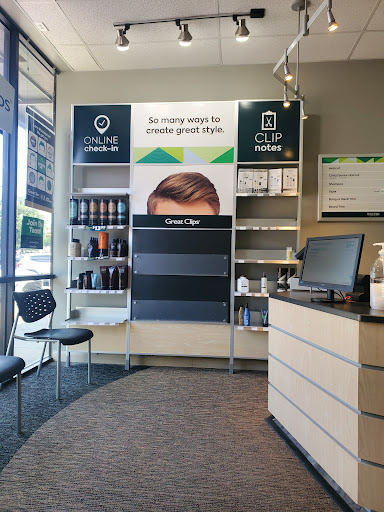 Hair Salon «Great Clips», reviews and photos, 1301 W Glade Rd #120, Euless, TX 76039, USA