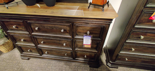 Furniture Store «Furniture Fair», reviews and photos, 4363 Eastgate Square Dr, Cincinnati, OH 45245, USA