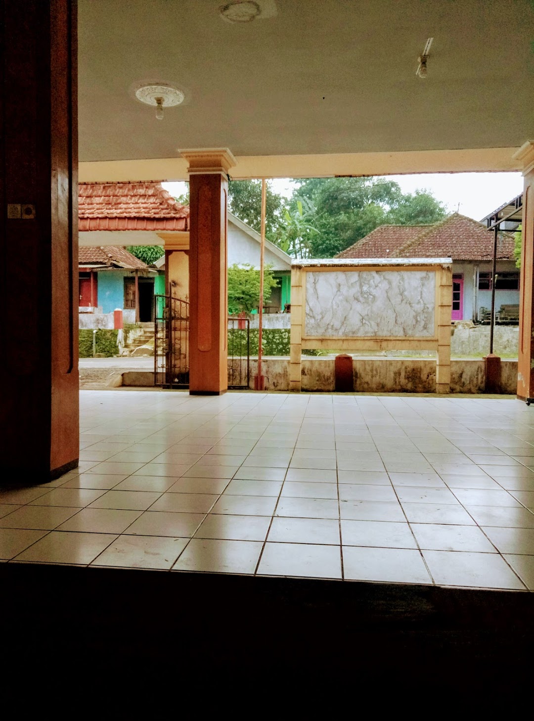Balai Desa Belik. Kecamatan Trawas Kabupaten Mojokerto