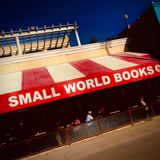 Book Store «Small World Books», reviews and photos, 1407 Ocean Front Walk, Venice, CA 90291, USA