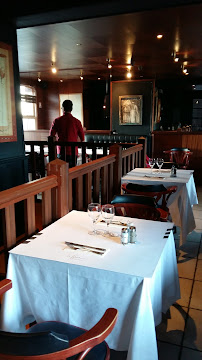 Atmosphère du Restaurant Le Hasting's à Cabourg - n°10