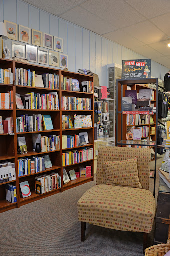 Book Store «Reading Rock Books», reviews and photos, 122 N Main St, Dickson, TN 37055, USA