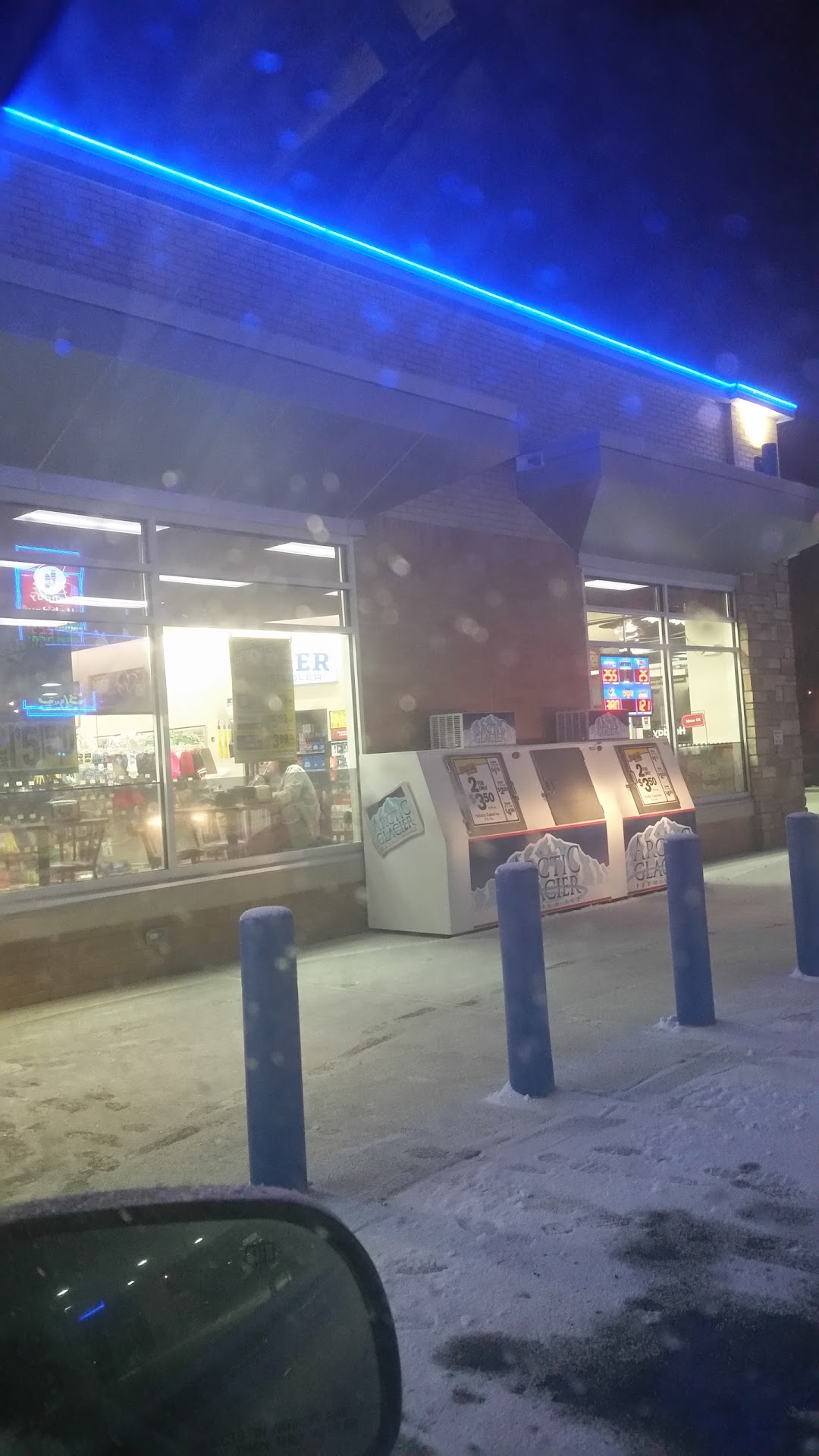 Holiday Stationstores