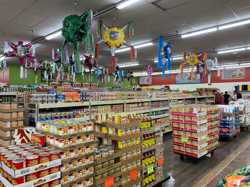 Supermarket «El Herradero Supermarket», reviews and photos, 1310 W Prince Rd, Tucson, AZ 85705, USA