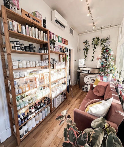 Beauty Salon «Atomic House of Hair», reviews and photos, 2201 Grinstead Dr, Louisville, KY 40204, USA