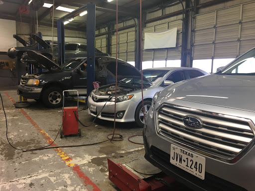 Auto Repair Shop «Meineke Car Care Center», reviews and photos, 4615 34th St, Lubbock, TX 79410, USA