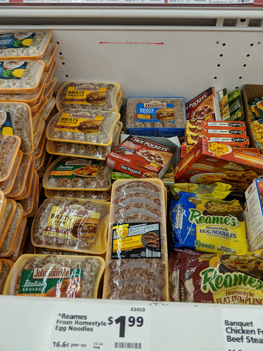 Grocery Store «Save-A-Lot», reviews and photos, 661 E 24th St #810, Holland, MI 49423, USA