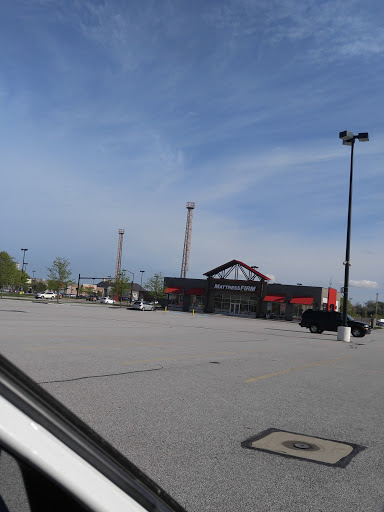 Clothing Store «Burlington Coat Factory», reviews and photos, 3350 Steelyard Dr, Cleveland, OH 44109, USA