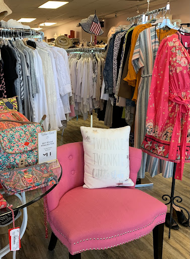 Consignment Shop «Twinkle Resale Boutique», reviews and photos, 100 Ridge Rd, Chadds Ford, PA 19317, USA