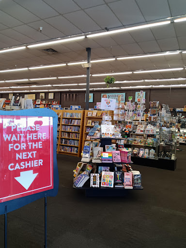 Used Book Store «Bookmans Ina Entertainment Exchange», reviews and photos, 3733 W Ina Rd, Tucson, AZ 85741, USA