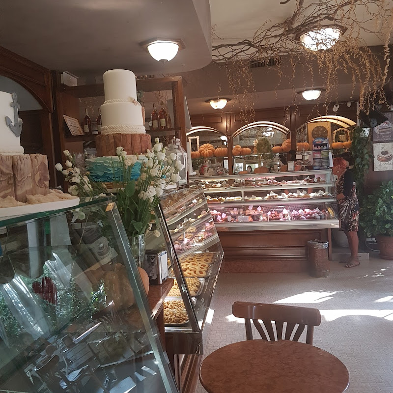 Historical Puccinelli Pastry Cafe