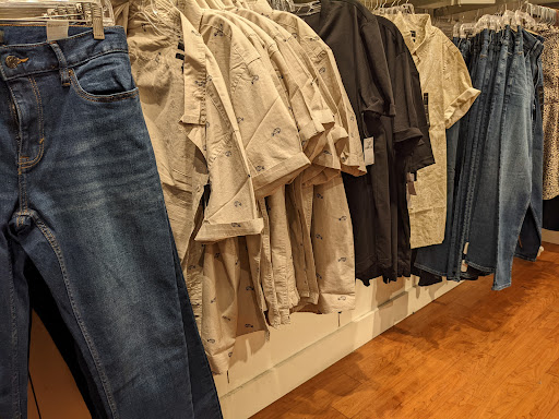 Clothing Store «Banana Republic», reviews and photos, 8200 Vineland Ave, Orlando, FL 32821, USA