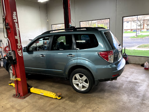 Transmission Shop «AAMCO Transmissions & Total Car Care», reviews and photos, 7218 S Virginia Rd, Crystal Lake, IL 60014, USA