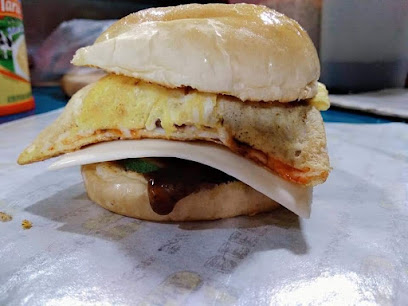 Burger Ramly Reborn, Roti Bakar, Roti john & Martabak Manis 'Siang Malam, Lucky Plazza'