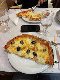 Pizza du Restaurant italien Chez Etienne à Marseille - n°18