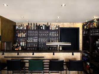 Amadeus Bar Lounge Restaurant