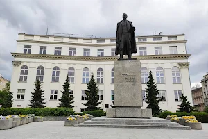 Statue of Wincenty Witos image