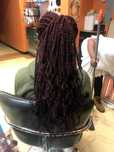 Shopping Mall «Eagledale Plaza Shopping Center», reviews and photos, 2802 Lafayette Rd, Indianapolis, IN 46222, USA