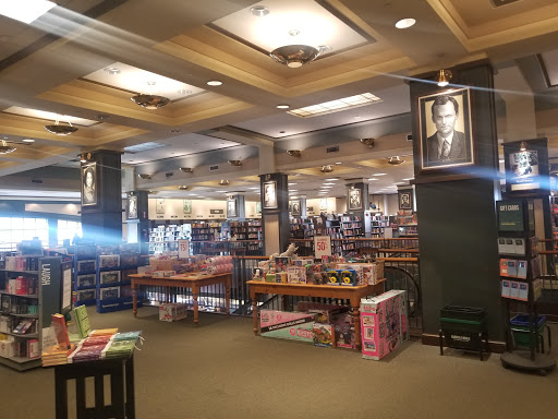 Book Store «Barnes & Noble», reviews and photos, 7881 Edinger Ave, Huntington Beach, CA 92647, USA