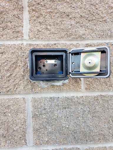 Tire Shop «Mavis Discount Tire», reviews and photos, 186 N Bedford Rd, Mt Kisco, NY 10549, USA