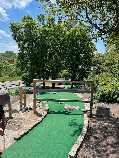 Miniature Golf Course «Highland Park Golf Learning Center», reviews and photos, 2205 Skokie Valley Rd, Highland Park, IL 60035, USA