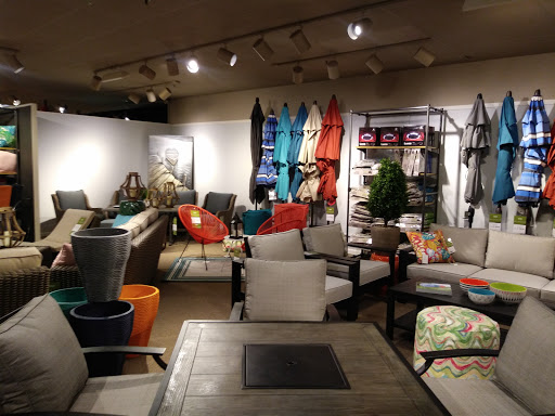 Furniture Store «Art Van Furniture - Muskegon», reviews and photos, 630 Seminole Rd, Muskegon, MI 49441, USA