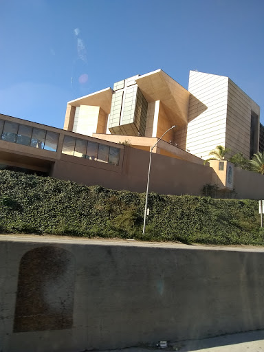 Shopping Mall «Los Angeles Mall», reviews and photos, 201 N Los Angeles St, Los Angeles, CA 90012, USA