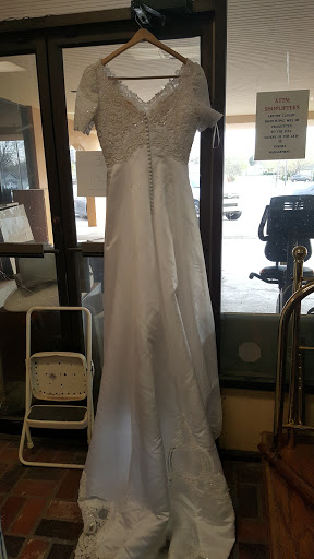 Thrift Store «Britton Community Thrift Store», reviews and photos, 1517 W Britton Rd, The Village, OK 73120, USA